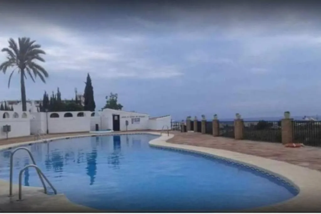 Apartamento AL3 - Piscina para 2-4 personas, aire y wifi Nerja 0*,